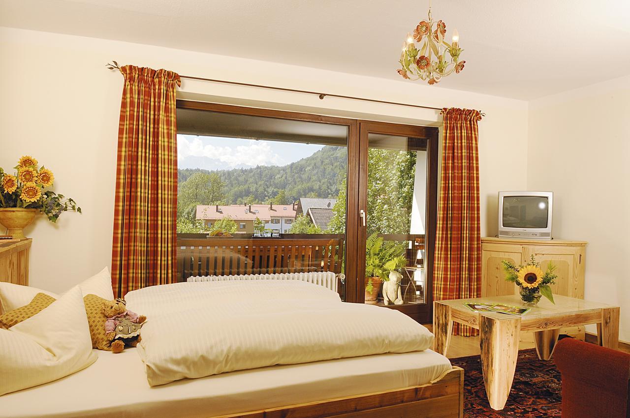 Hotel Forsthaus Oberau  Exterior photo